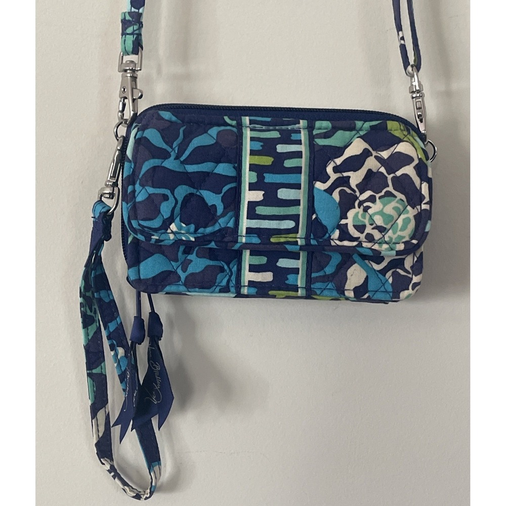 Vera Bradlgey Katalina Blue Quilted All‎ In One Crossbody Wristlet Wallet Purse